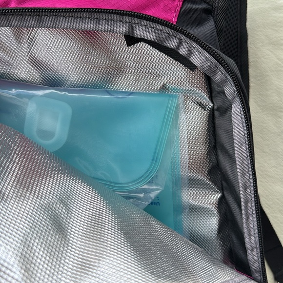 MIRACOL Hydration Backpack With 2LTR Water Bladder Insulated Pack for Hiking NEW - Picture 3 of 8